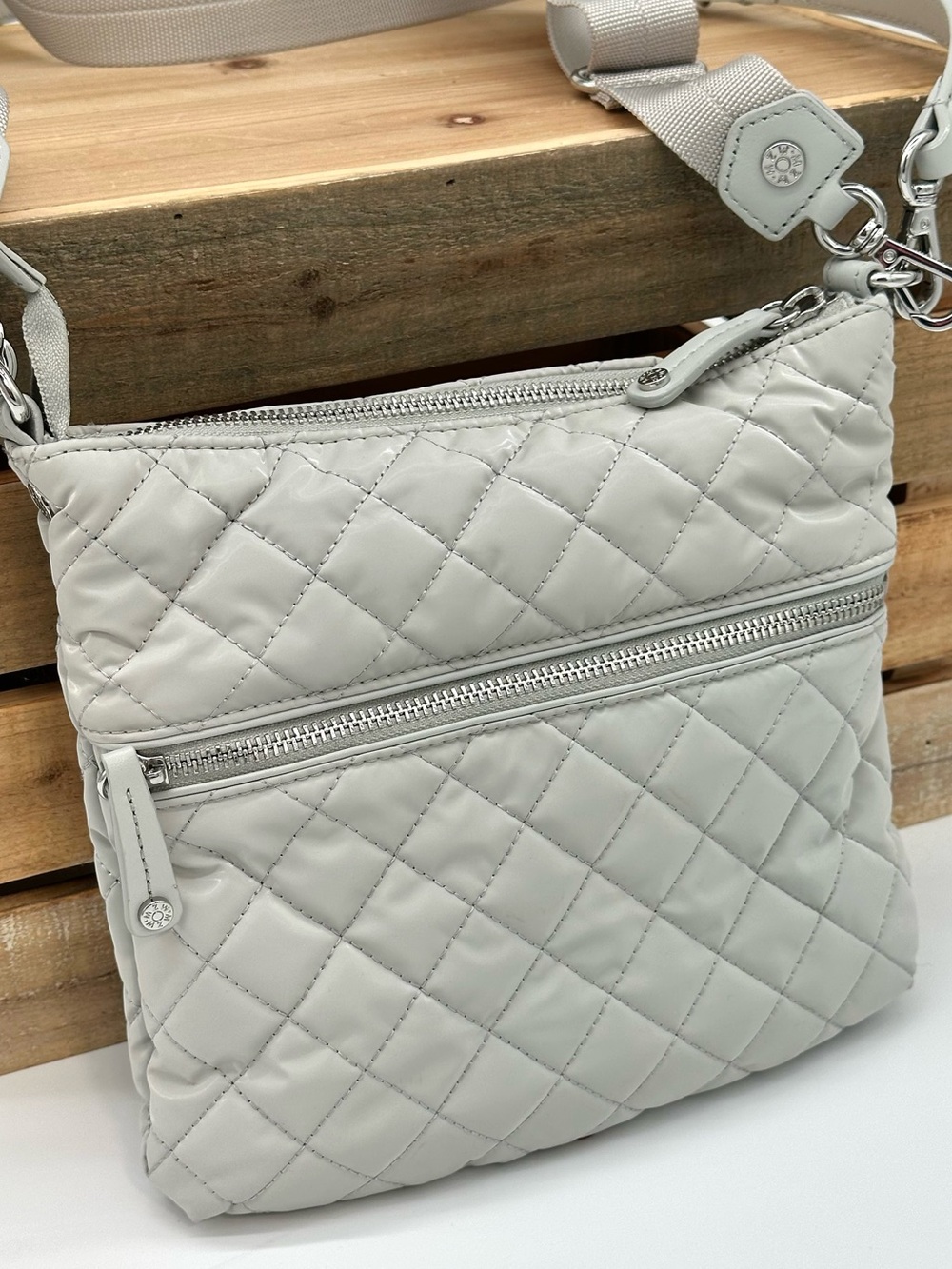 EUC MZ Wallace Downtown Small Crosby Quilted Crossbody In Oyster Metallic - Picture 6 of 16